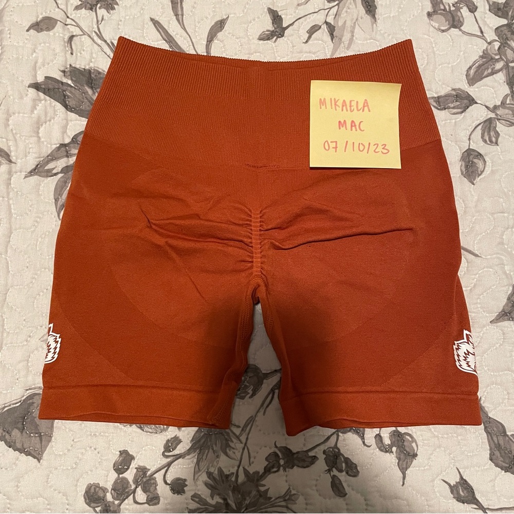 Darc Sport She Wolves Forever Seamless Everson Short in Saddle (S)